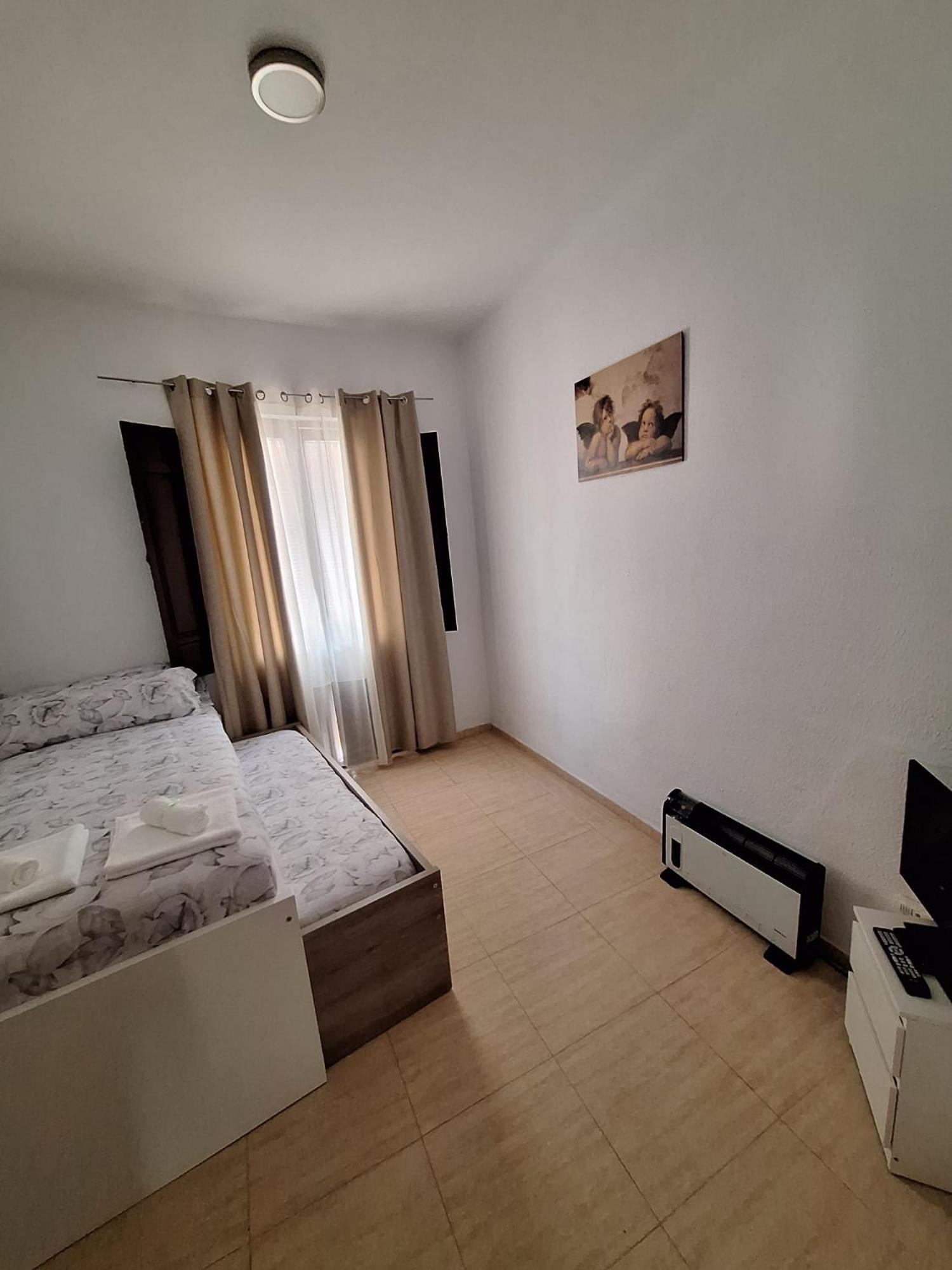 Feria Apartment Севиля Екстериор снимка