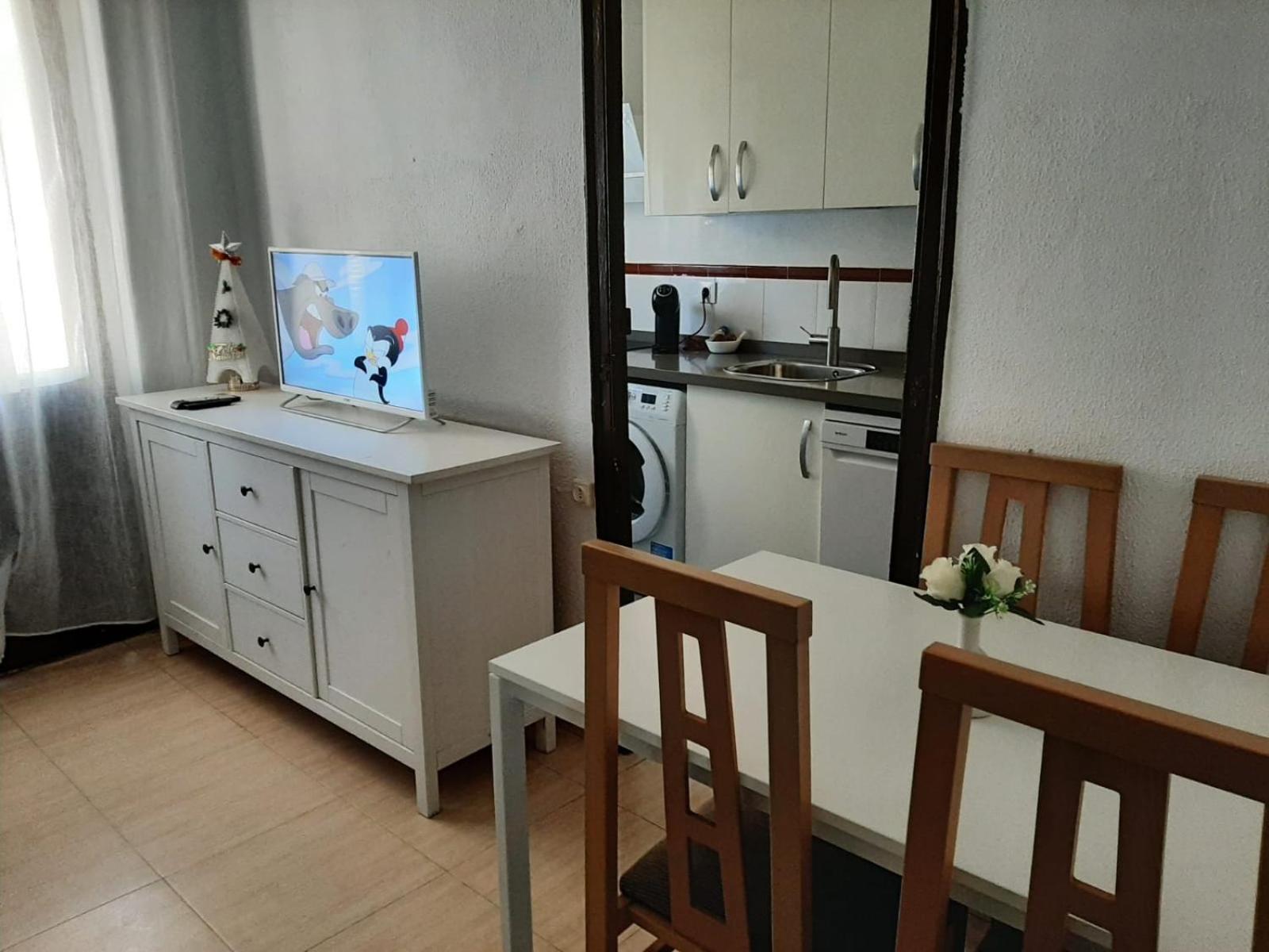 Feria Apartment Севиля Екстериор снимка